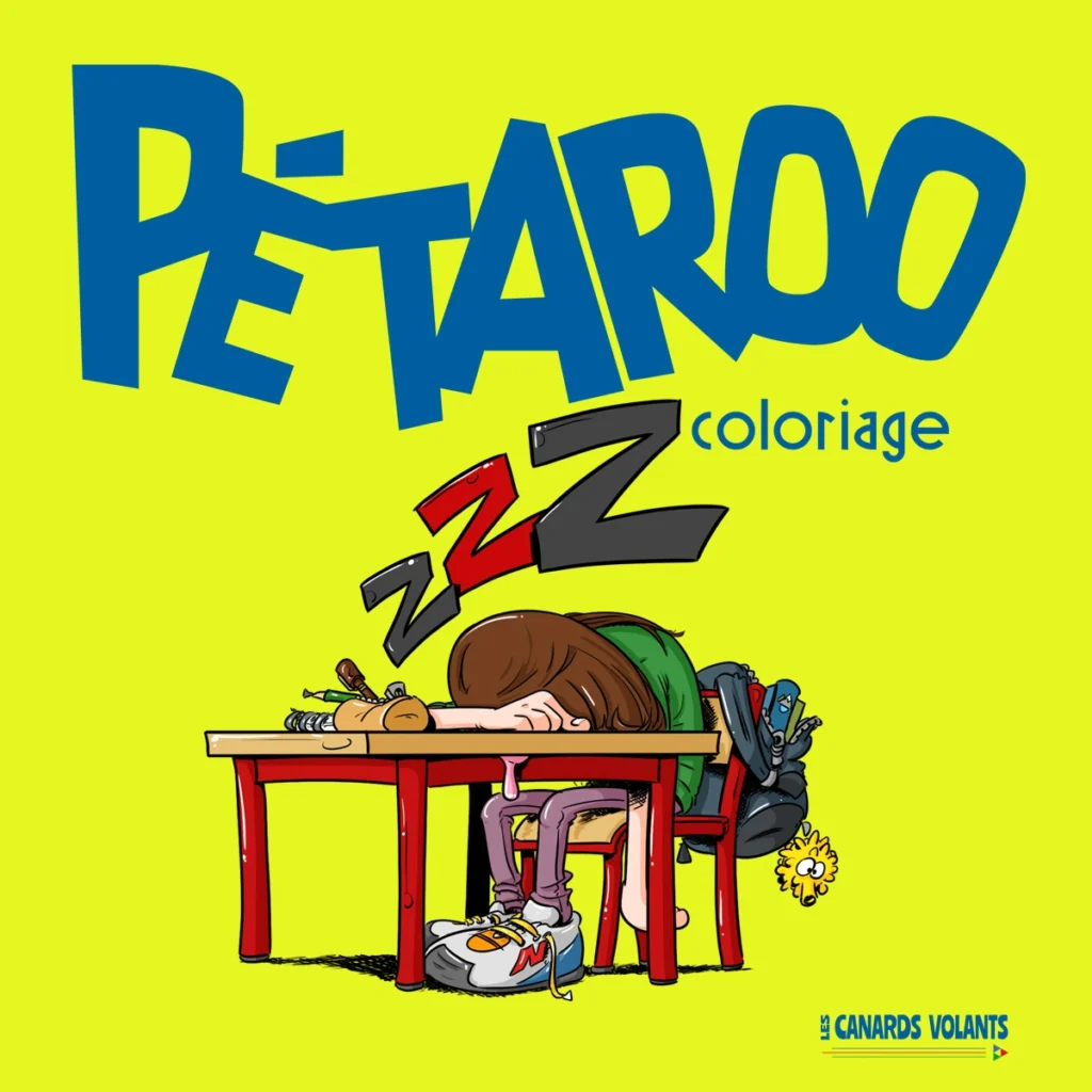 Couverture de l'album de coloriage manga Pétaroo à imprimer : Pétaroo endormi sur son bureau en classe.